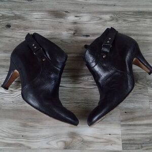 Anyi Lu Vanessa Black Leather Buckled Bootie Size 38